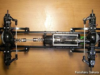 タミヤ ハイラックス・ハイリフト製作記 ～ ダンパーの取り付け完了